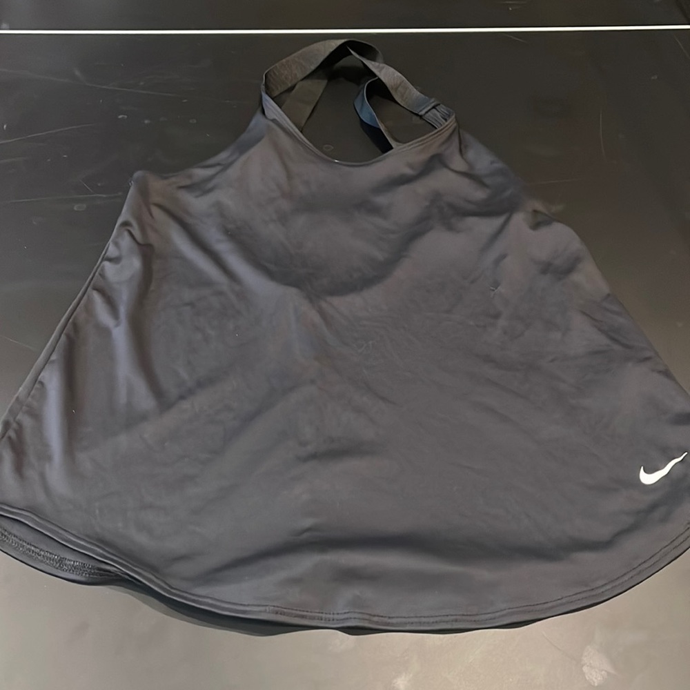 Nike Cross Back flow tank